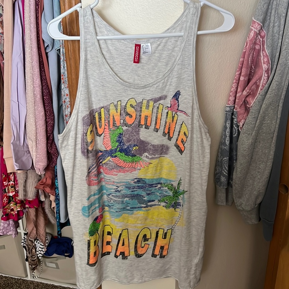 H&M tunic; sunshine beach; great condition; size 6